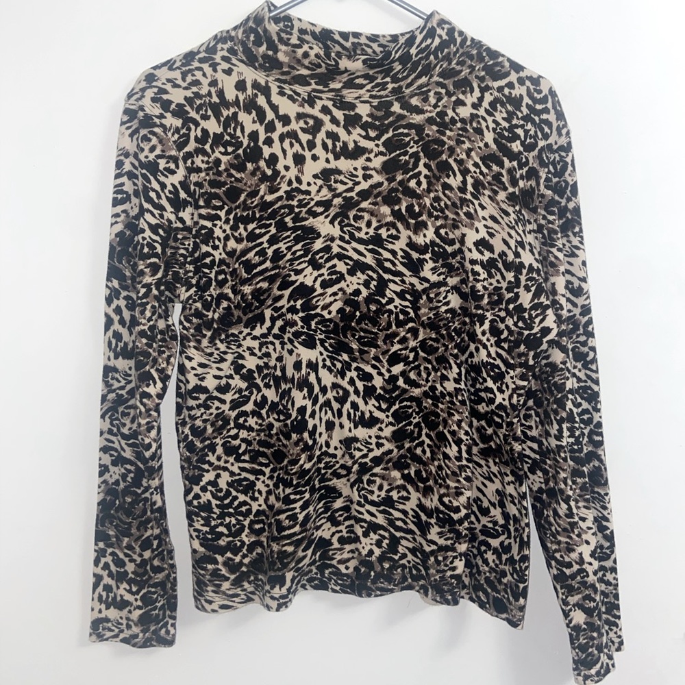 Cropped Leopard Print Turtle Neck